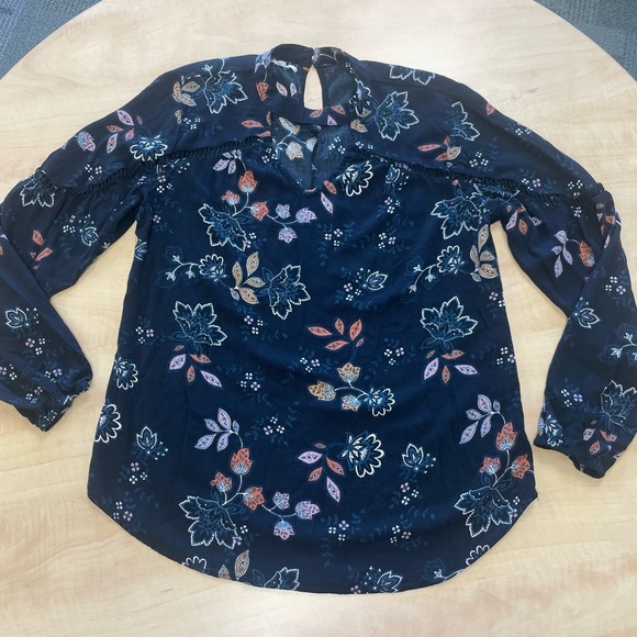 Maurices Black Floral Long Sleeve Blouse with Neck Cutout - Size L - Picture 4 of 14
